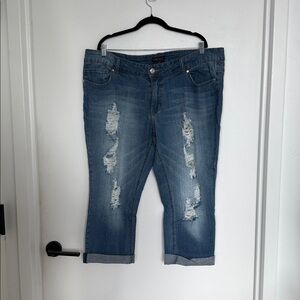 Forever 21 Curve Distressed Capri Cuffed Denim Pants
